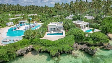 Honeymoon Beach Front Villa with Pool