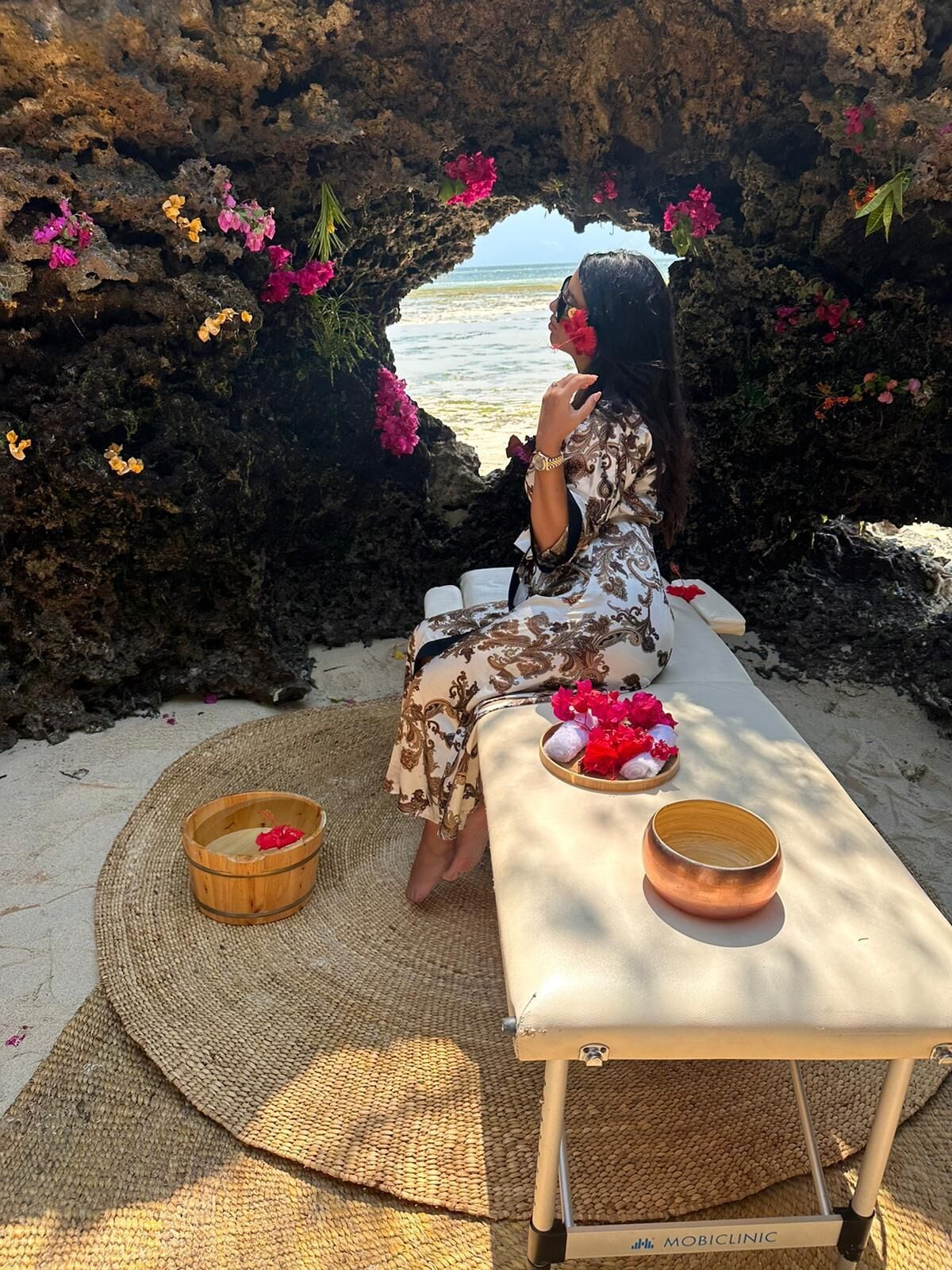 雙人療程室、深層組織按摩、瑞典式按摩、泰式按摩、運動按摩、海灘按摩