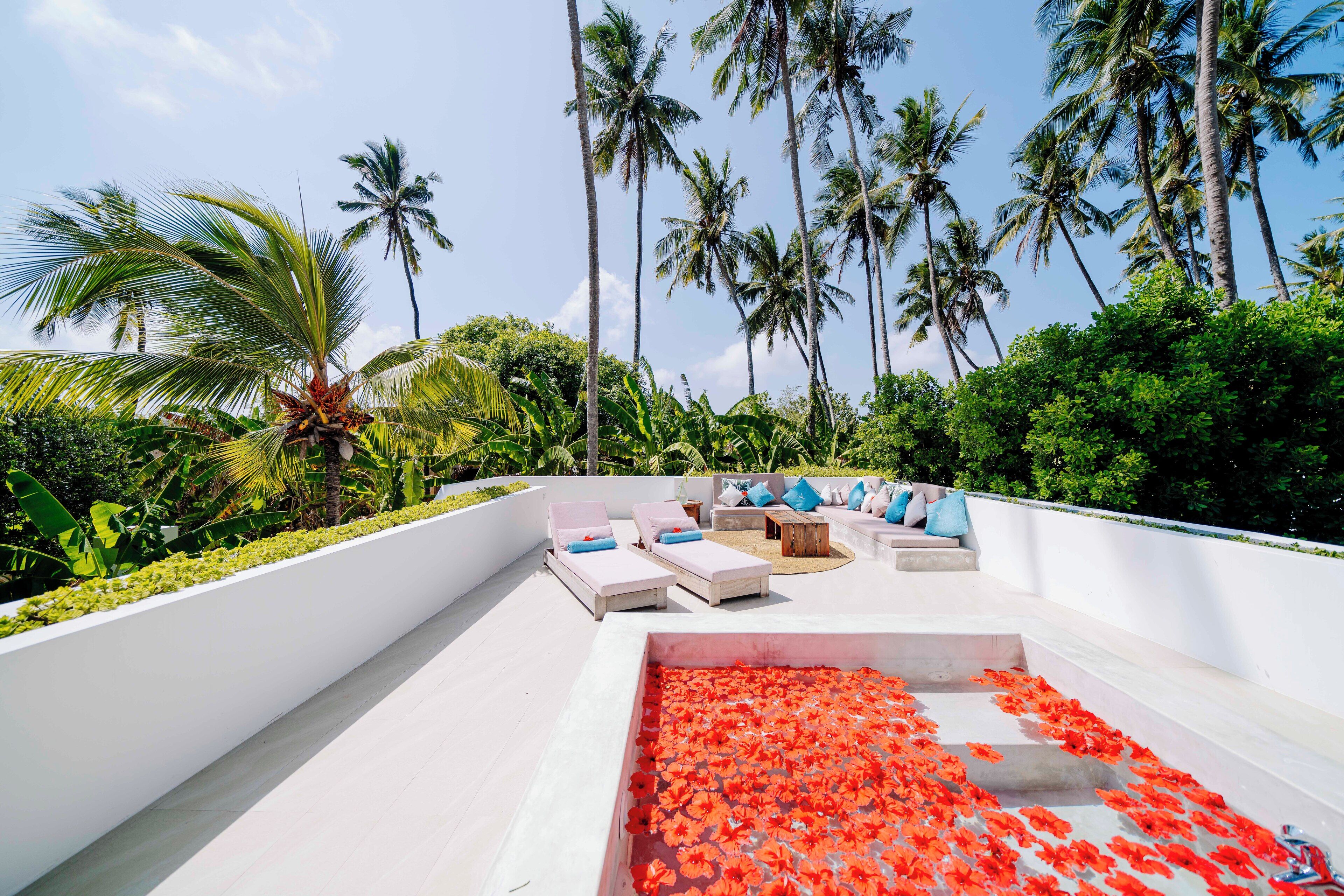 Egyptian cotton sheets, premium bedding, minibar, in-room safe