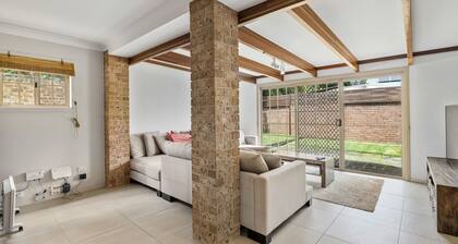 Palm Beach House - Red Rock location