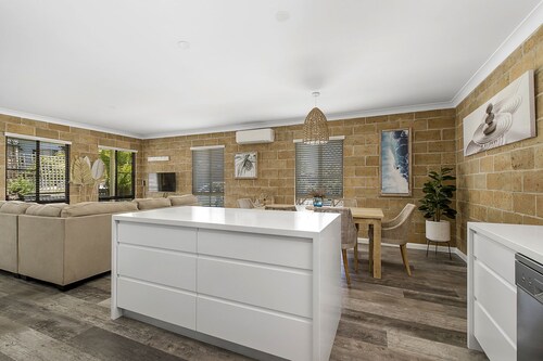 Easy Walker - Renovated Villa nothing spared