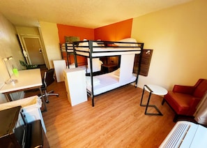 Individually decorated, desk, iron/ironing board, free WiFi