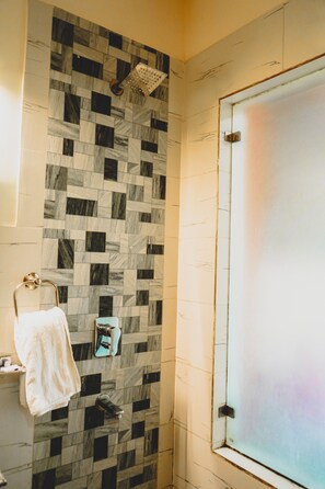 华丽双人房 | 浴室