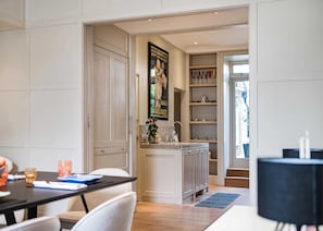 Dining - Notting Hill Townhouse - by Out of Office Lifestyle (London)