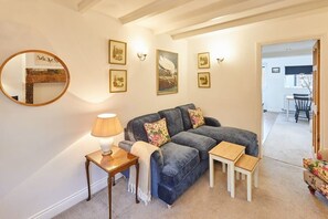 TV, fireplace, offices - Host & Stay | Waterlily Cottage (Stokesley)