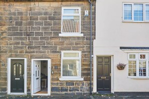 Exterior detail - Host & Stay | Waterlily Cottage (Stokesley)