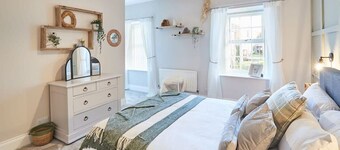 Host & Stay | Sion Hall Cottage