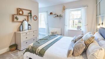 2 bedrooms, iron/ironing board, travel crib, free WiFi