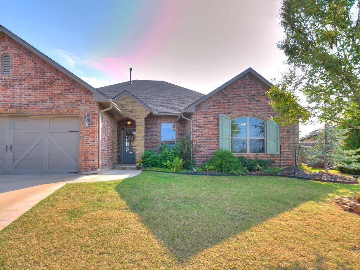 Your Home-Away-From-Home in the Meadows Community