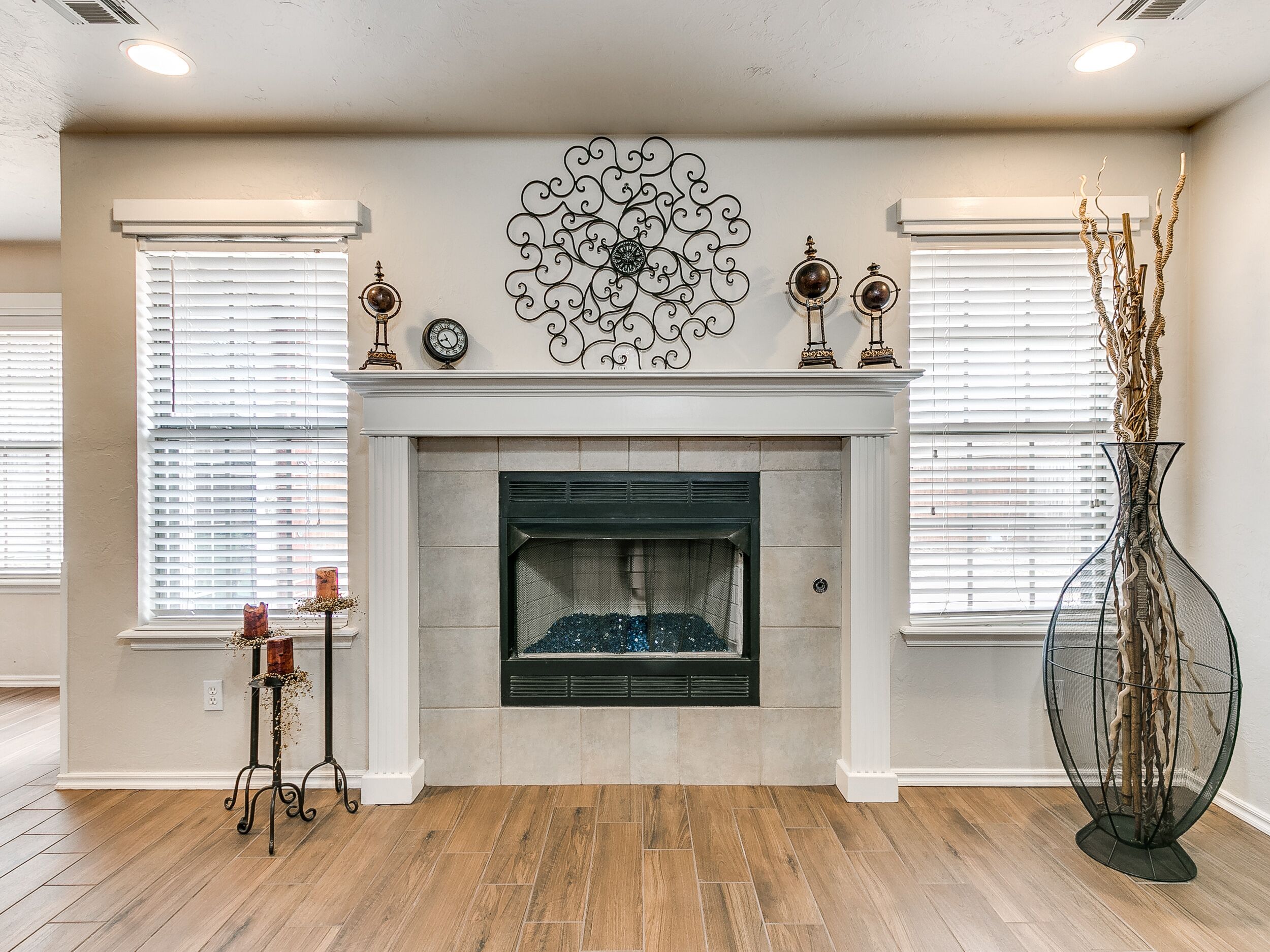 Zinc Charm - Spacious 3 bedroom home and Office