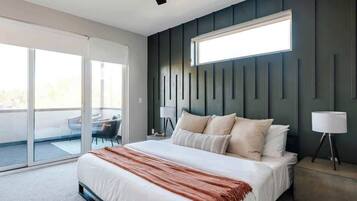 3 Schlafzimmer, Schreibtisch, Bügeleisen/Bügelbrett, WLAN