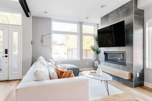 TV, fireplace, Netflix, streaming services