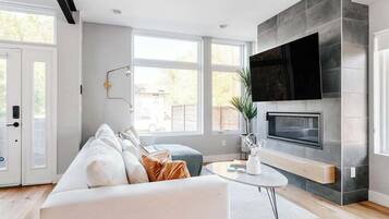 TV, fireplace, Netflix, streaming services