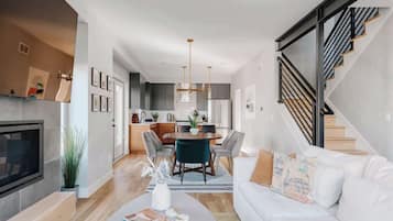 TV, fireplace, Netflix, streaming services