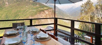 Apartment "Sweet Somma Mountain Lodge 2" with Mountain View, Private Terrace & Wi-Fi