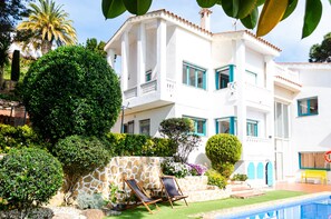 Exterior - Villa "El Riu del Cel" with Private Garden, Private Pool, and Wi-Fi (Lloret de Mar)
