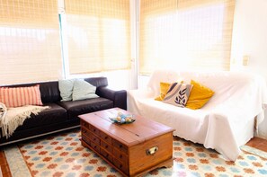 Televisión, chimenea