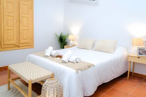 3 sovrum, strykjärn/strykbräda, gratis wi-fi och sängkläder