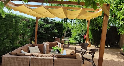 Holiday Home "Casa Rural Can Abres" with Pool, Garden & Wi-Fi