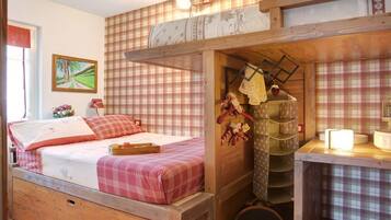 2 bedrooms, free WiFi, bed sheets