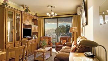 TV, DVD player, stereo