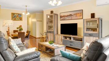 TV, DVD player, stereo