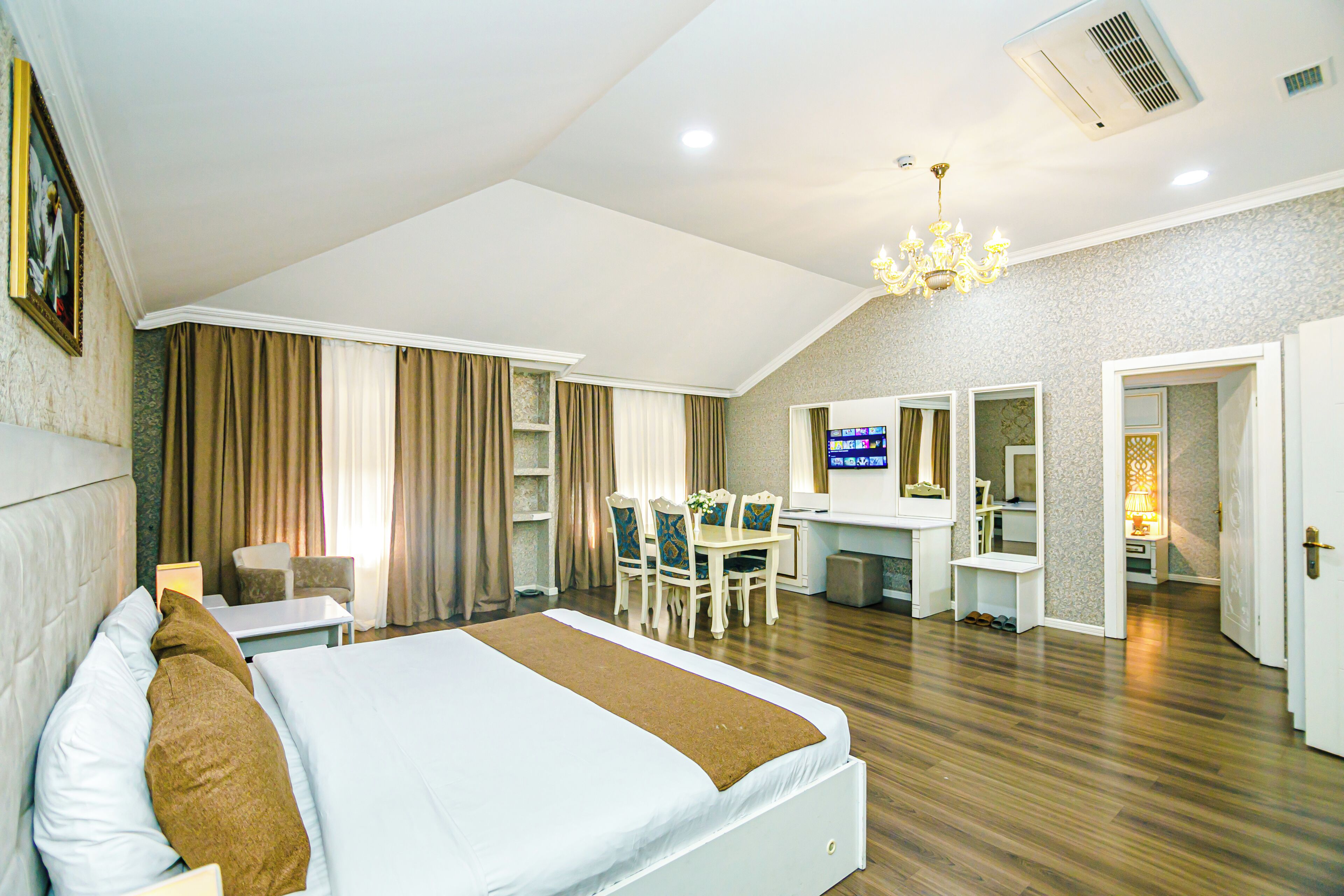 ファミリー 4 人部屋 | 高級寝具、ミニバー、セーフティボックス (室内)、デスク