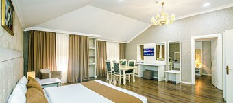 Maris Hotel Baku