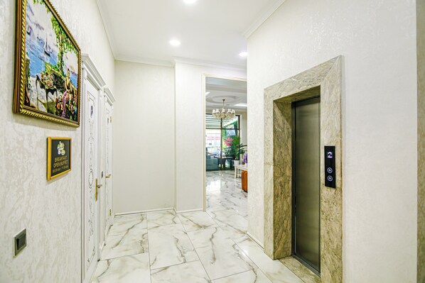 Interior - Maris Hotel Baku (Baku)