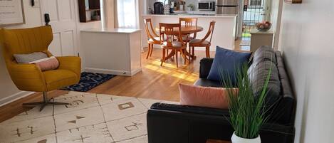 Smart TV, books, computer monitors