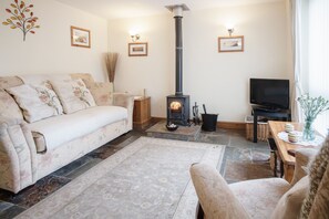 Luxury Cottage | Living area