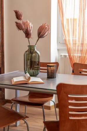 Dining - Emma   Lovely Suite in Trastevere (ROMA)