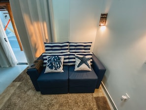 Comfort House, 2 Bedrooms | Living area