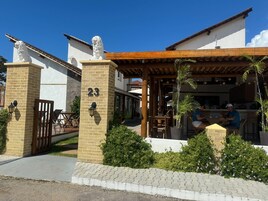 Fachada de la propiedad