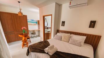 Exclusive Studio Suite | Premium bedding, pillow-top beds, minibar, individually decorated