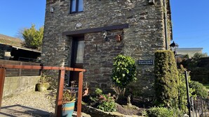 Exterior - Rowan Retreat - One Bedroom Cottage, Sleeps 2 (Lanreath)