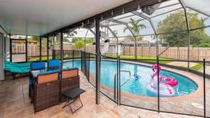 Unclassified image, 3 of 19, button - Casalinda - Hollywood Florida (Hollywood)