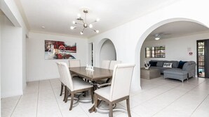 Unclassified image, 5 of 19, button - Casalinda - Hollywood Florida (Hollywood)