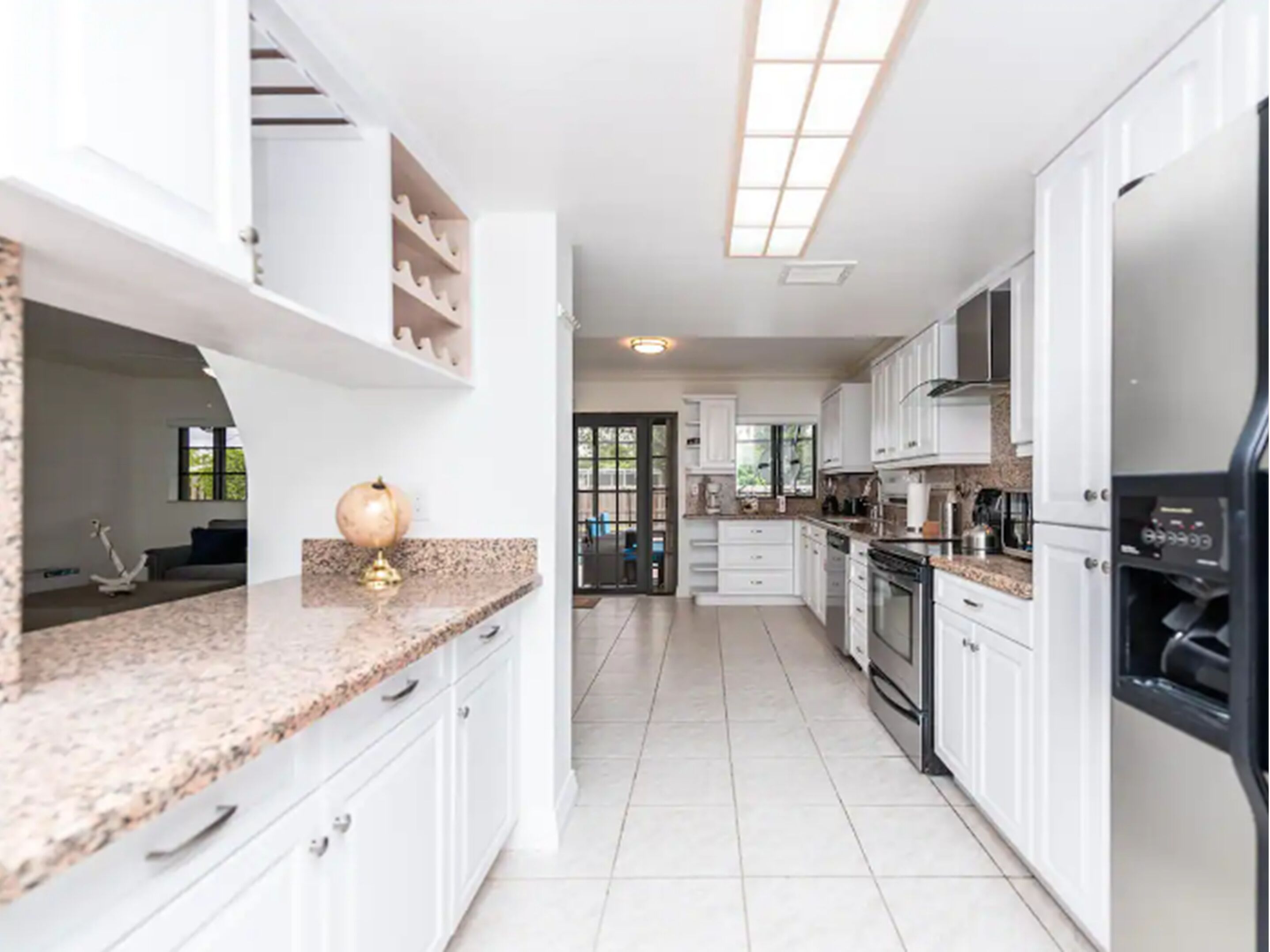 Luxury Room | Private kitchen