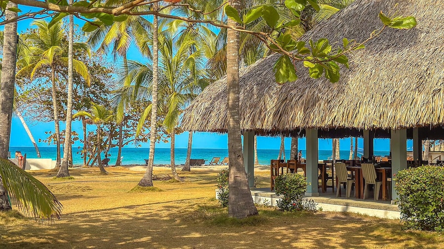 Huku Beach Hostel