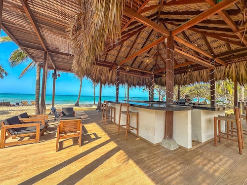 Huku Beach Hostel Hostel Palomino