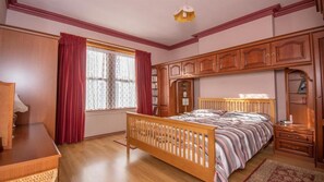 4 dormitorios, wifi gratis, ropa de cama