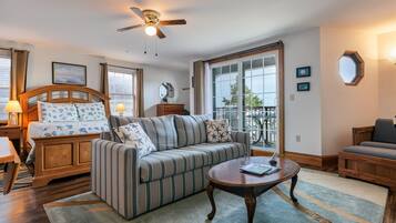 Smart TV, fireplace, Hulu, streaming services