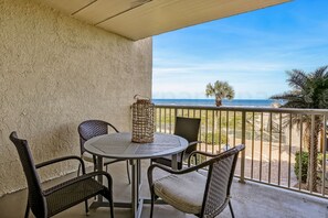 Apartment, 3 Schlafzimmer | Speisen im Freien