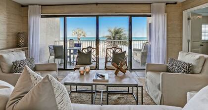 220 Amelia By The Sea 3 Bedroom Condo by RedAwning