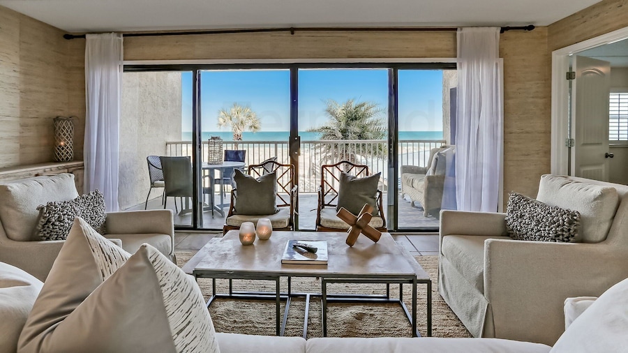220 Amelia By The Sea 3 Bedroom Condo by RedAwning