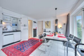 Family Apartment, Multiple Bedrooms, Mountainside (Casa brighella) | Dining - Casa Brighella (Brissago)