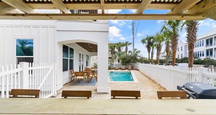 Stunning Views! 5-Bed Home on 30A! Pool! Tiki Bar! Golf Cart! Fall Avail!