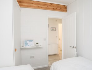 3 habitaciones, decoración personalizada y muebles diferentes 