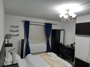 Casa | 4 habitaciones, wifi gratis y ropa de cama